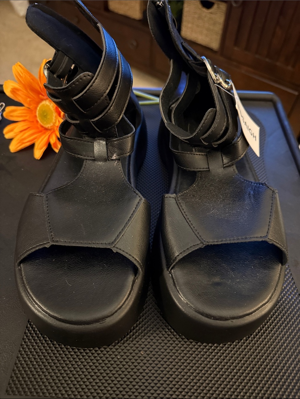 Black Women's Strappy Sandals